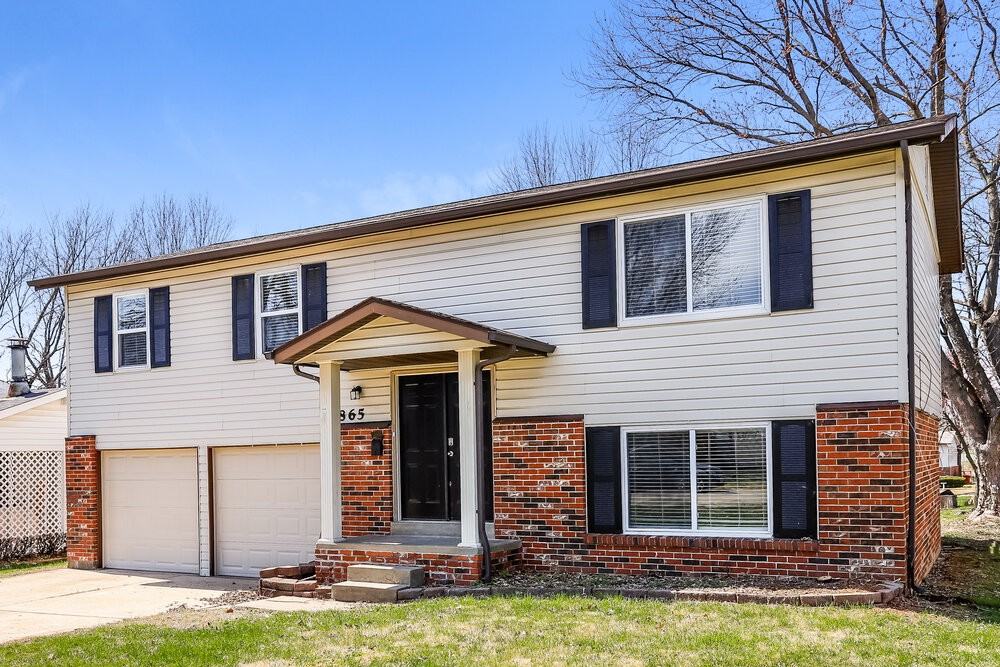 1865 Battlefield Dr - Photo 4 of 17
