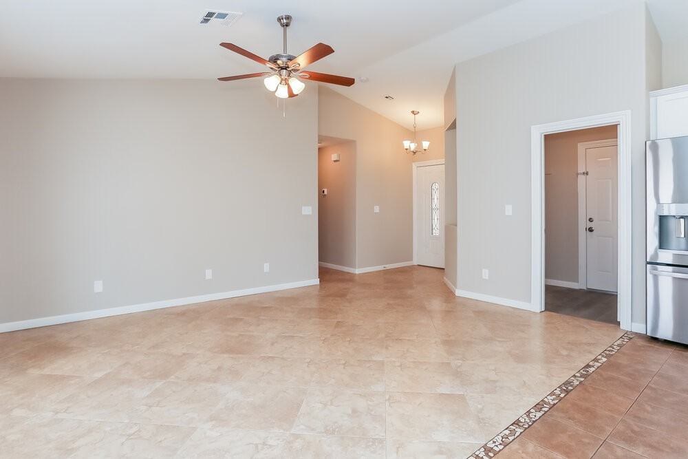 3927 Blue Coral Dr - Photo 5 of 16