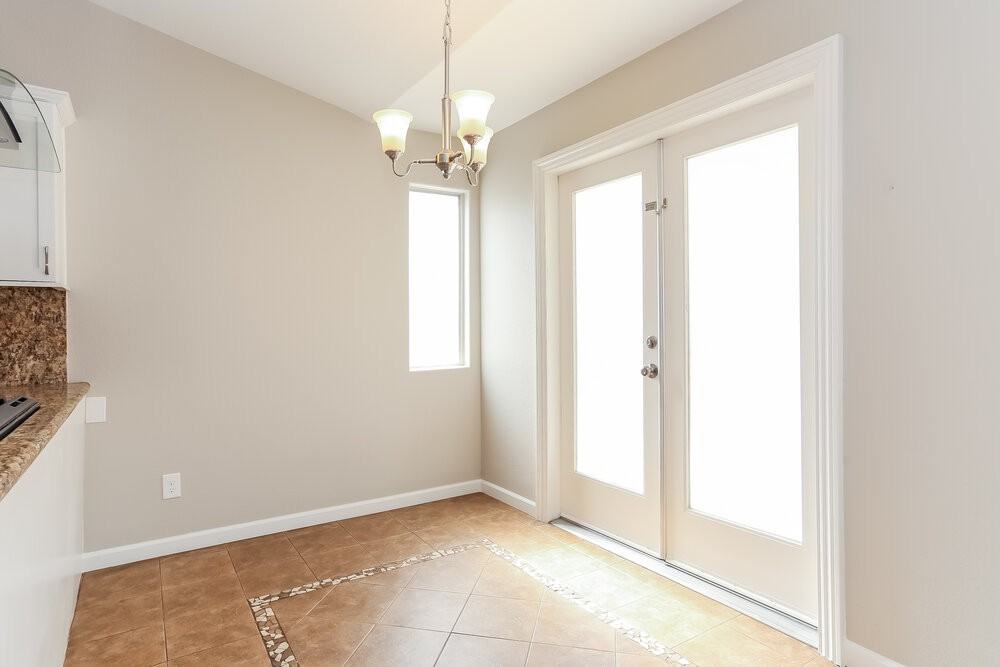3927 Blue Coral Dr - Photo 6 of 16