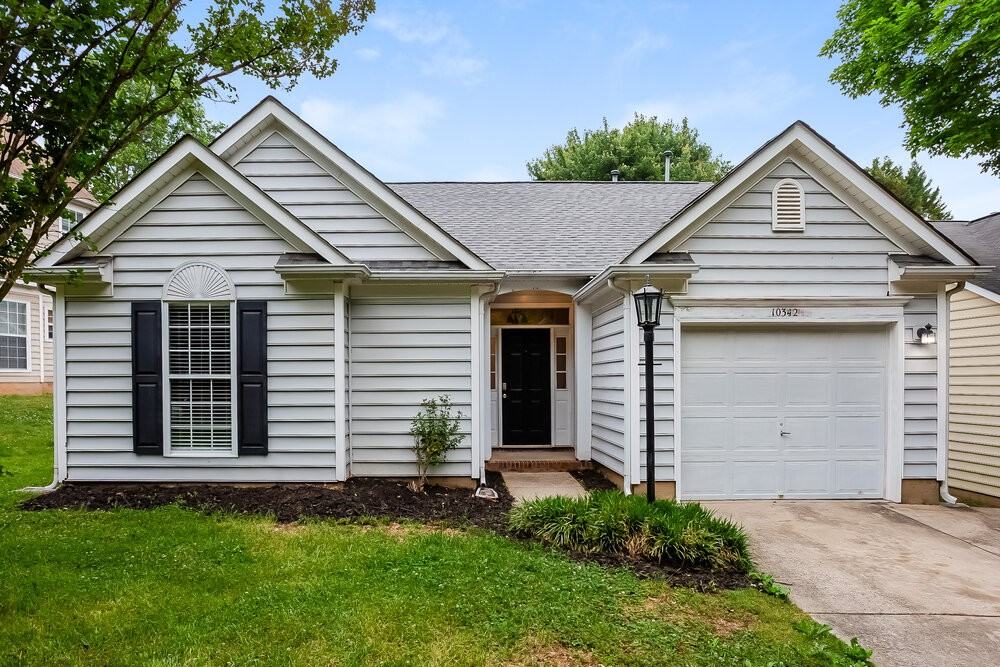 10342 Battle Ct - Photo 3 of 16