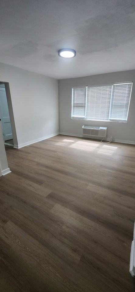 Westwood Court Apts - Photo 2 of 28