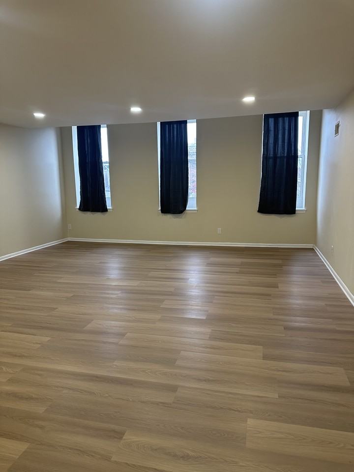 1628 Mcculloh St #2 - Photo 2 of 5