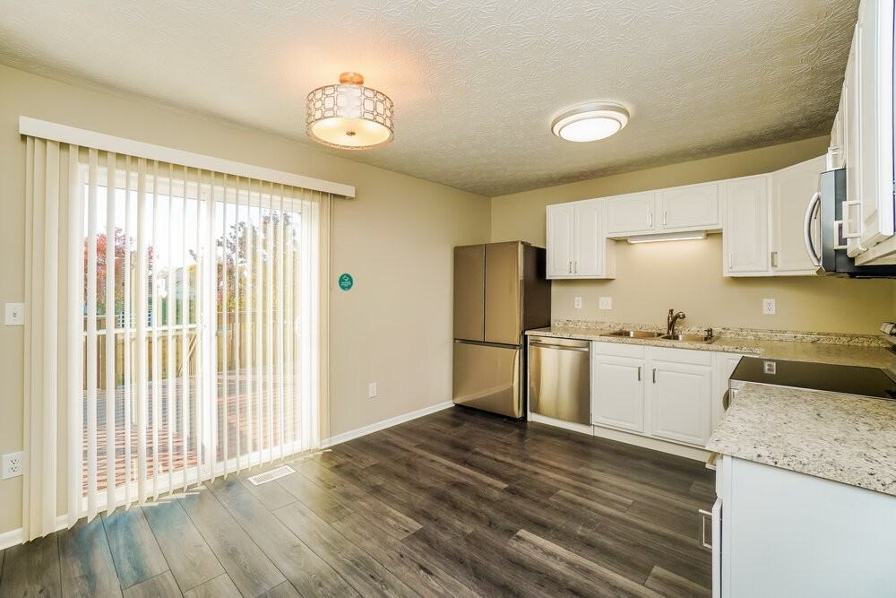 1365 Randan Dr - Photo 6 of 17
