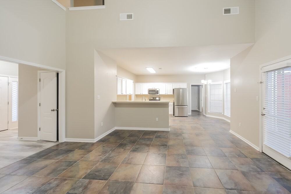 5606 Southbend Ln - Photo 5 of 17