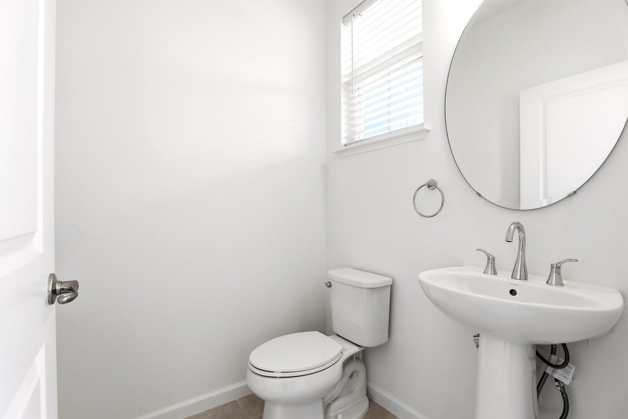 2512 Cedar Rose St #1 - Photo 6 of 20