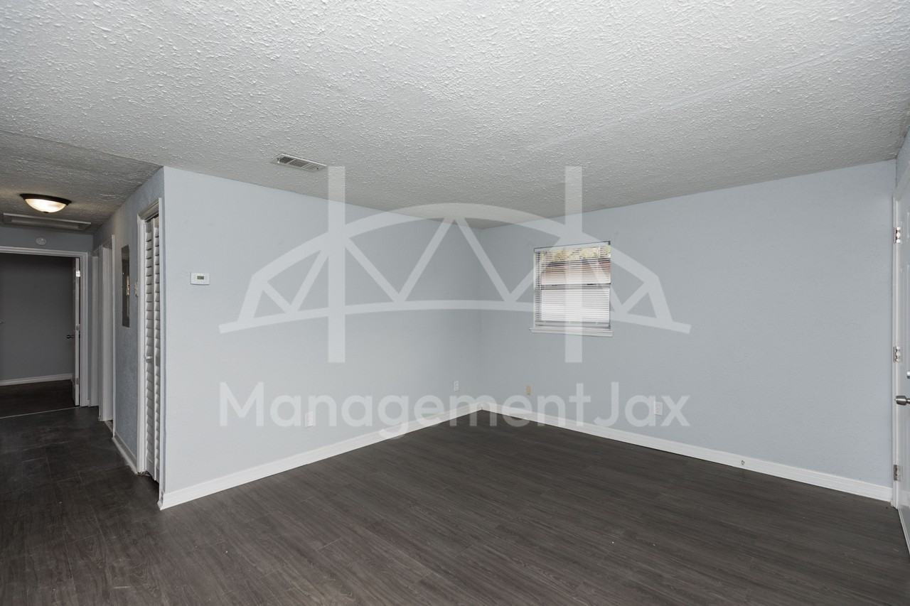 2661 W 25th St #1 - Photo 3 of 23