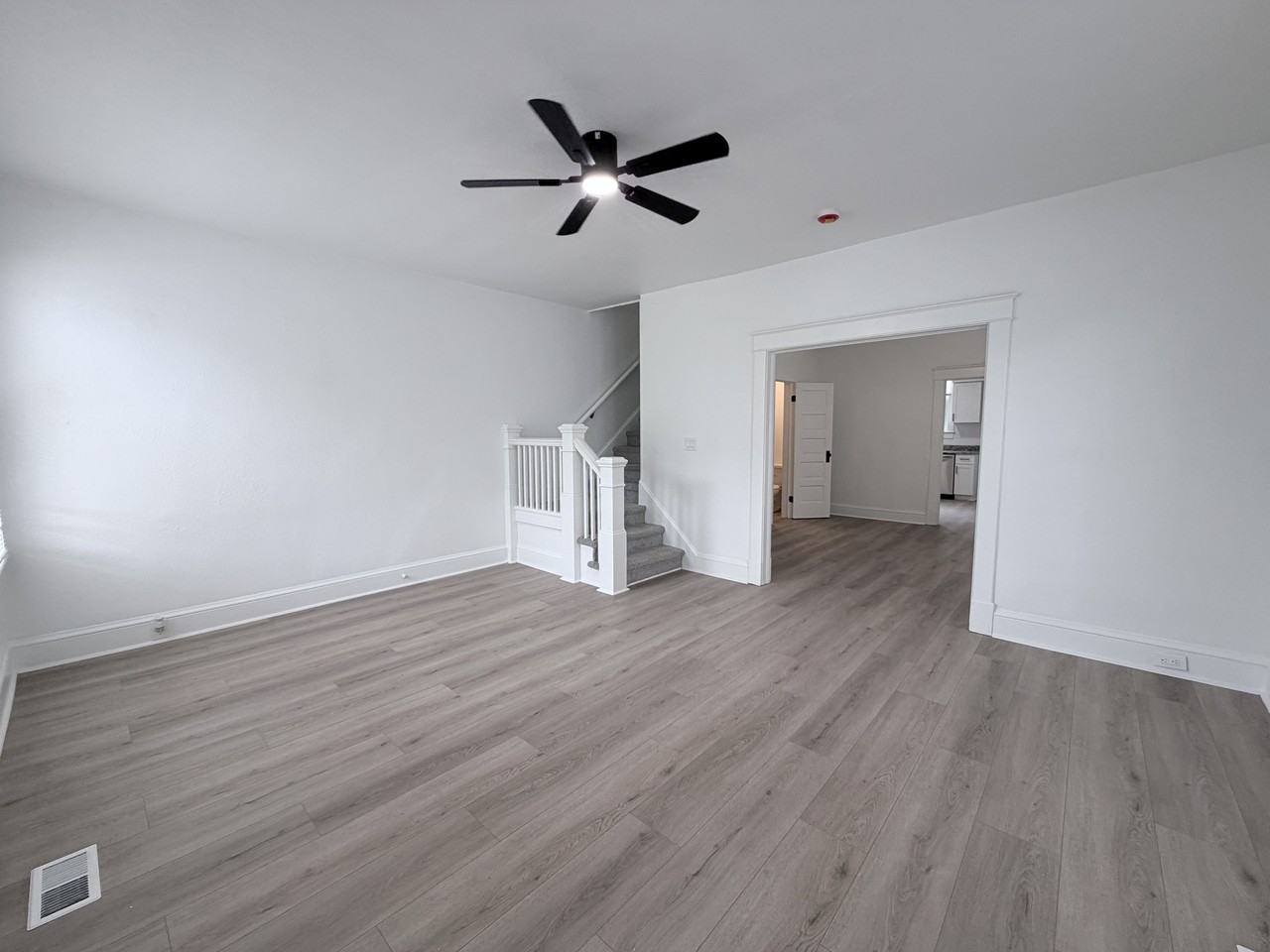 1439 Chesapeake Ave #1 - Photo 2 of 20