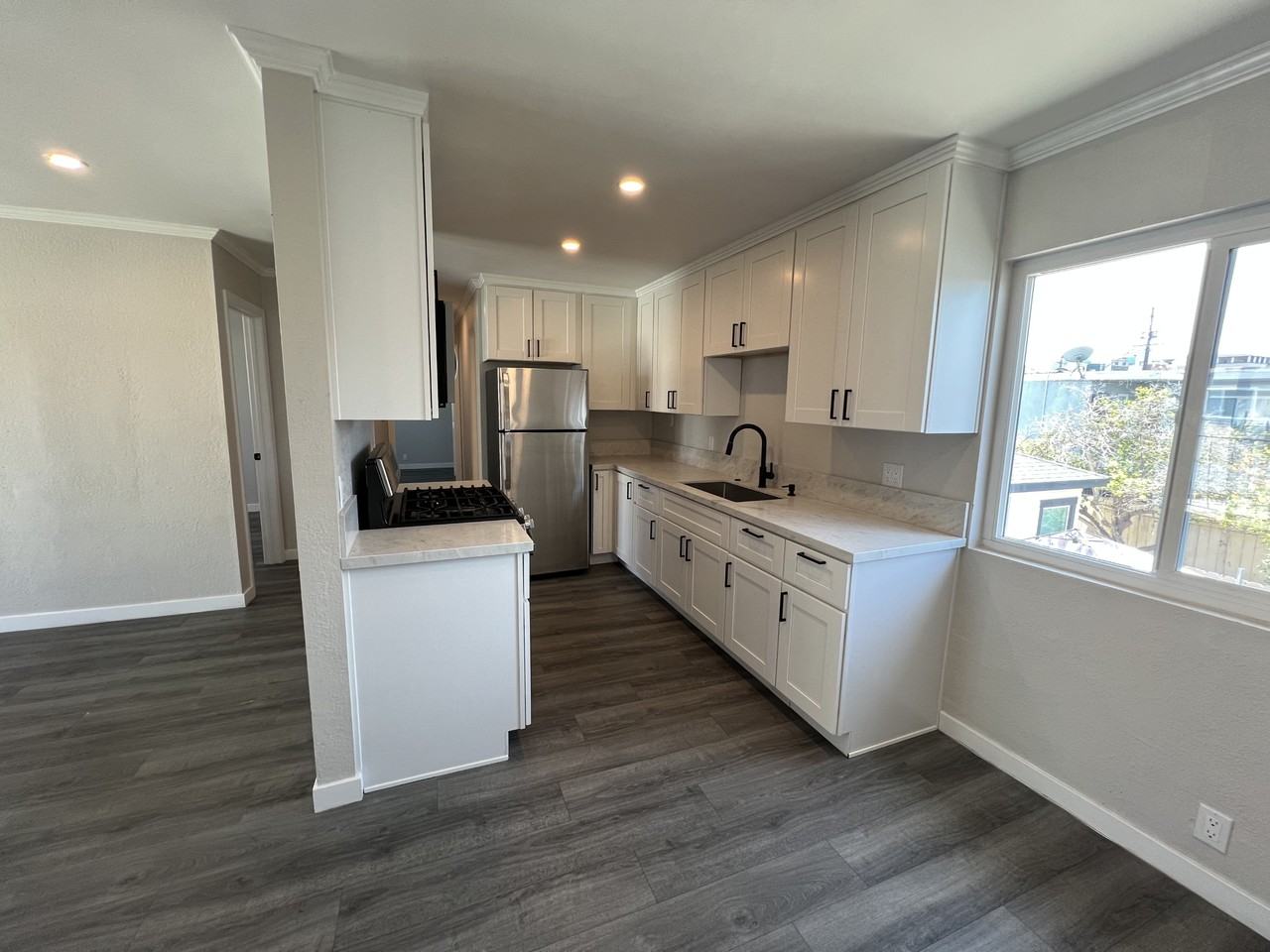 4143 Van Dyke Ave #D - Photo 2 of 15