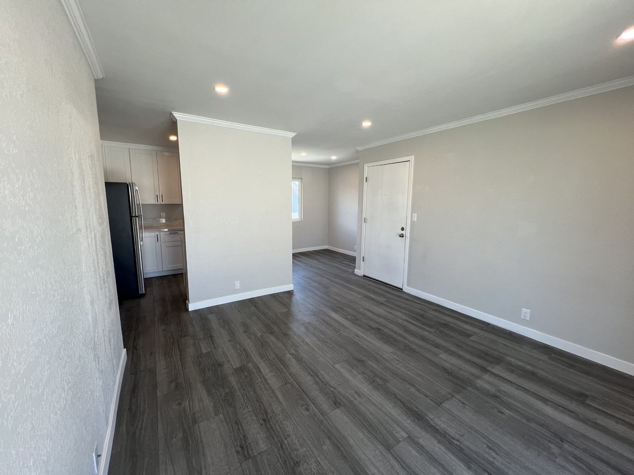 4143 Van Dyke Ave #D - Photo 4 of 15