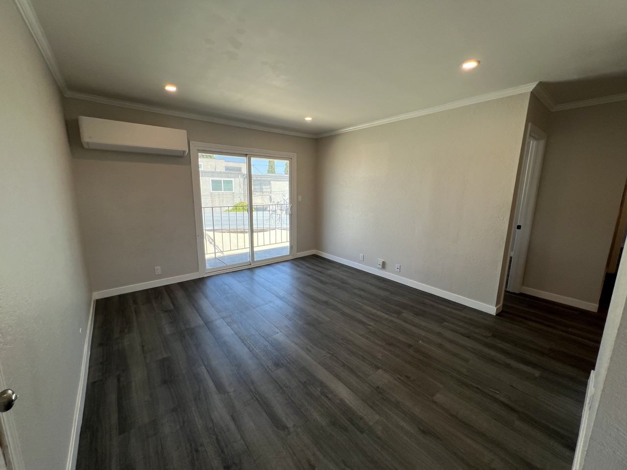 4143 Van Dyke Ave #D - Photo 5 of 15
