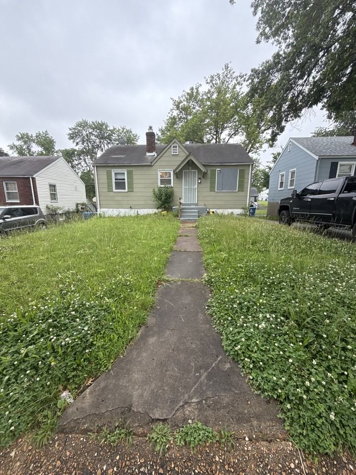 7426 Calvin Ave #1 - Photo 4 of 13