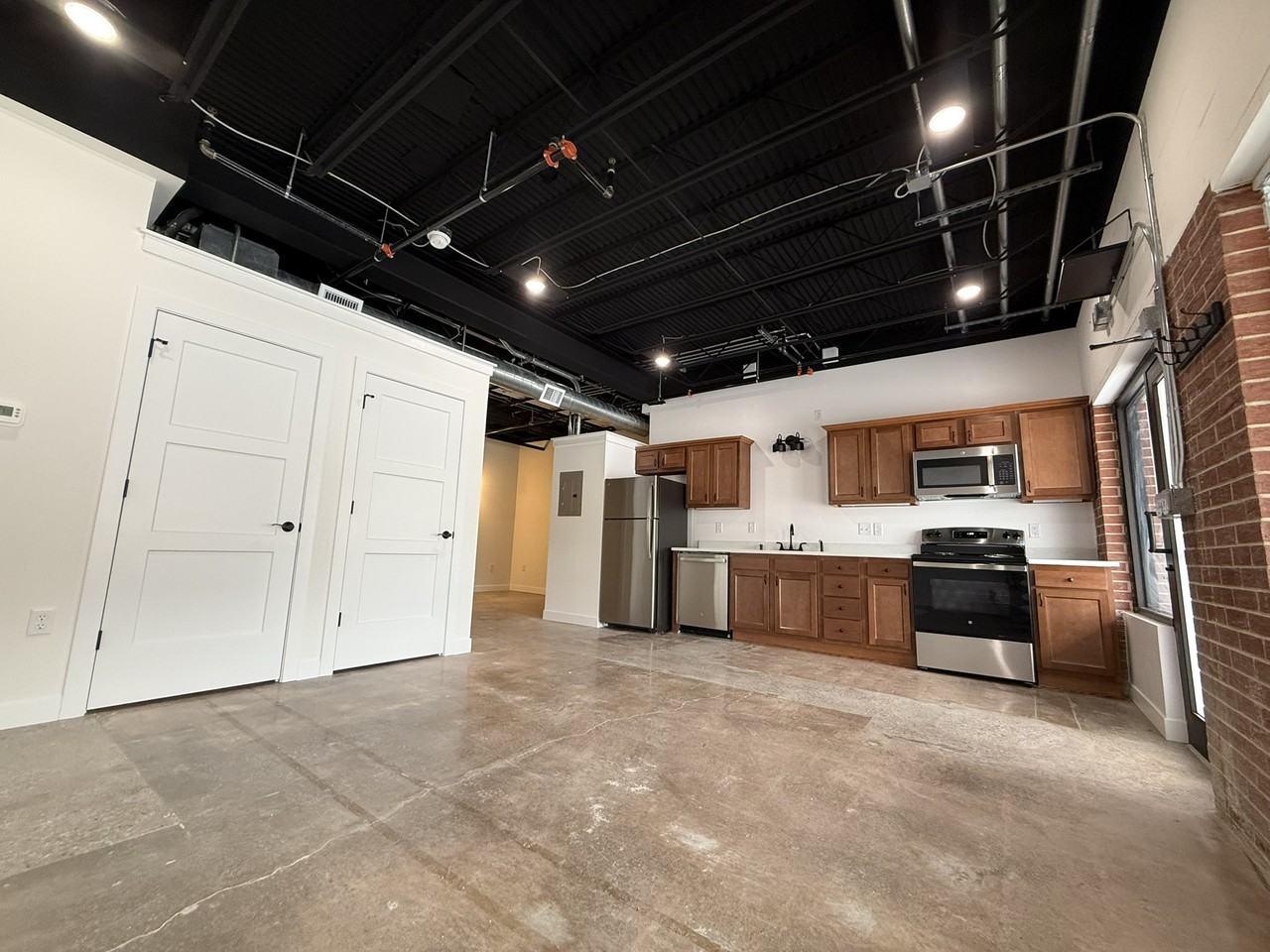 511 South 5th Street - B - Downstairs - Photo 2 of 10
