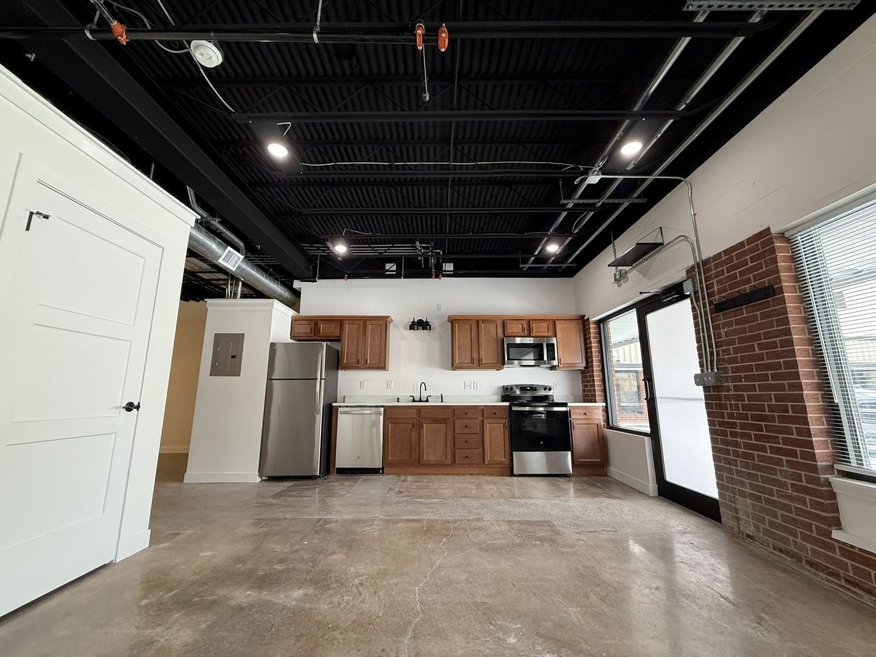 511 South 5th Street - B - Downstairs - Photo 4 of 10
