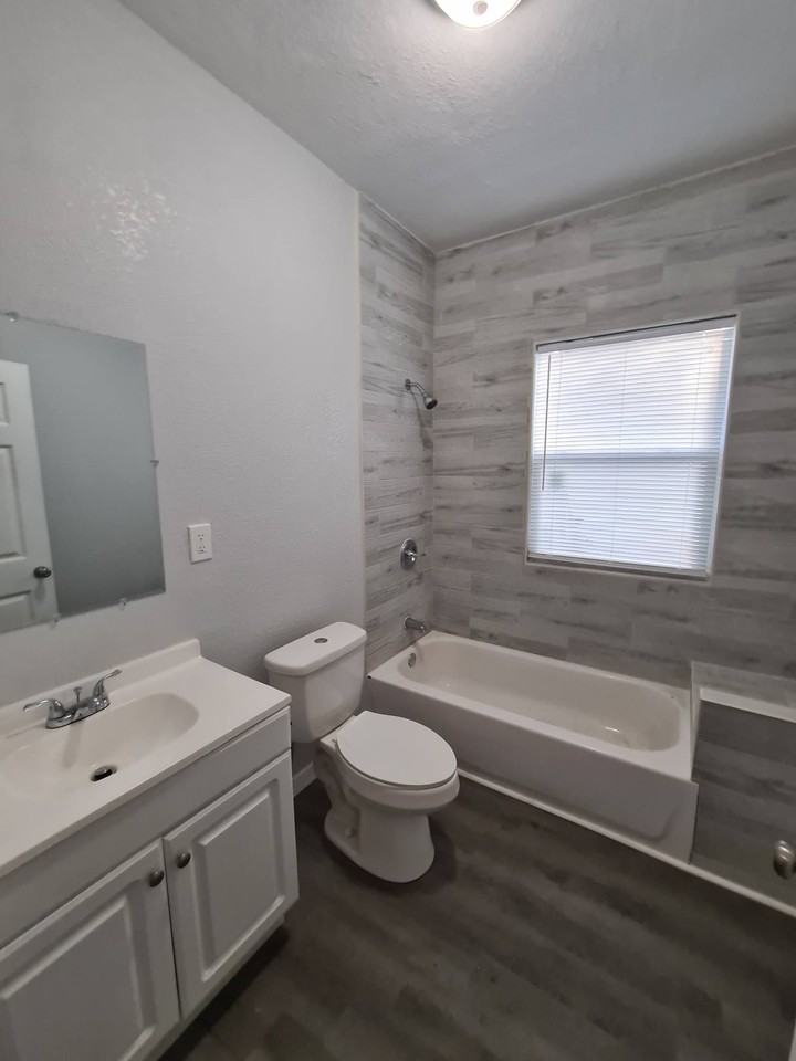 4700 10th Ave S #1 - Photo 5 of 12