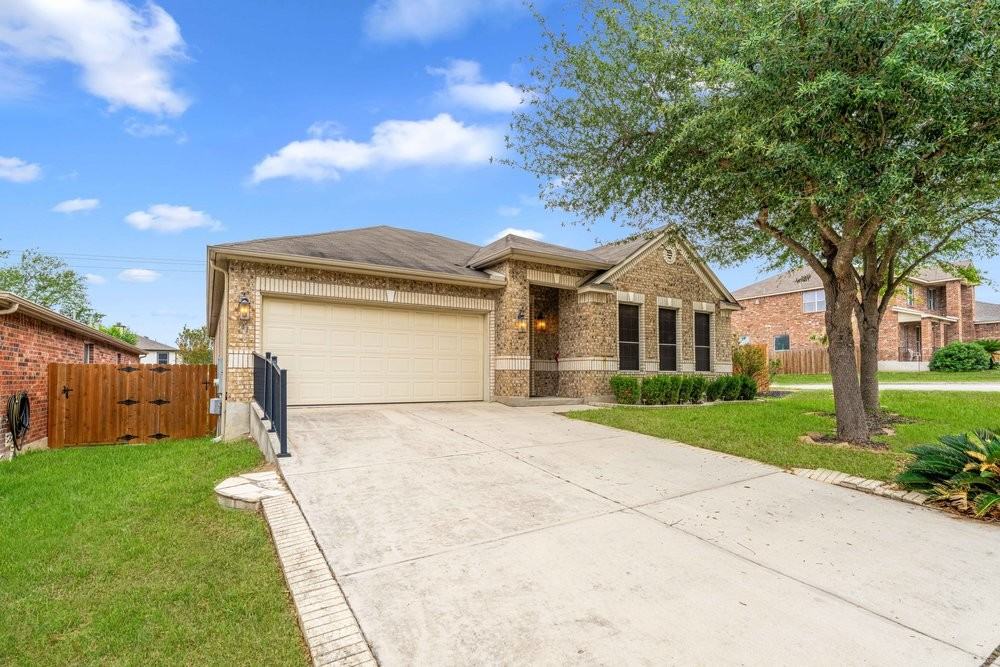 141 Springtree Gate #1 - Photo 2 of 37