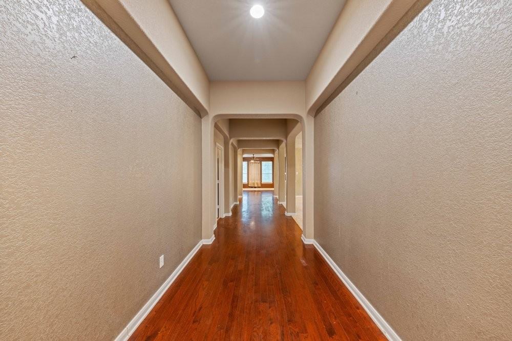 141 Springtree Gate #1 - Photo 5 of 37