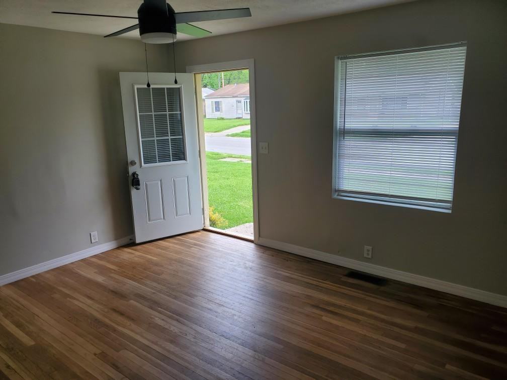 2219 Pershing St #1 - Photo 3 of 11