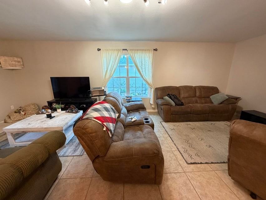 138 Adams St #1 - Photo 6 of 26