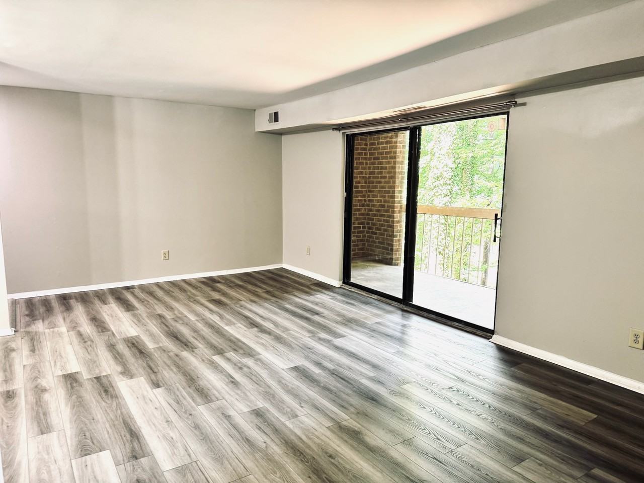 1208 Schaub Dr #1 - Photo 4 of 13