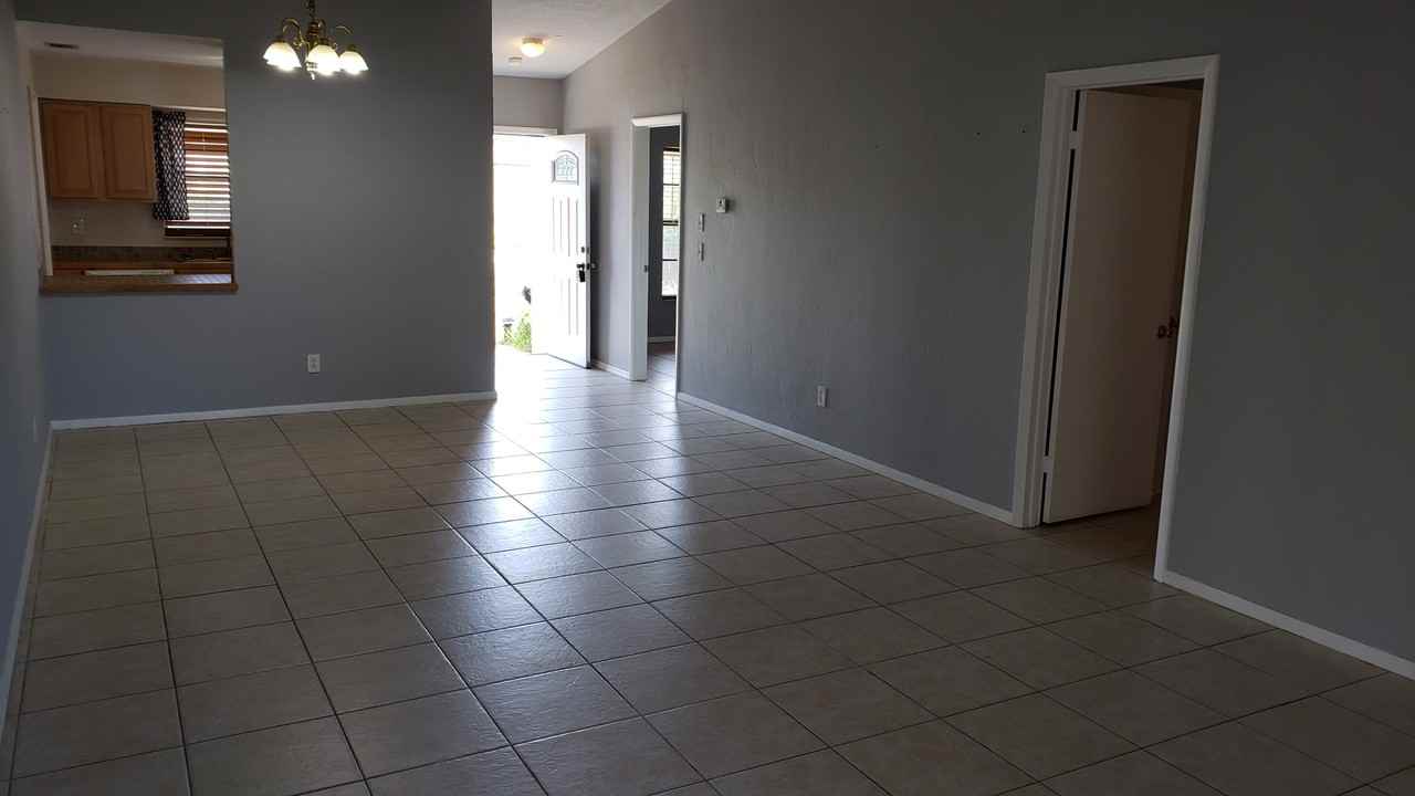 23 Ocean Breeze Cir #15 - Photo 6 of 32