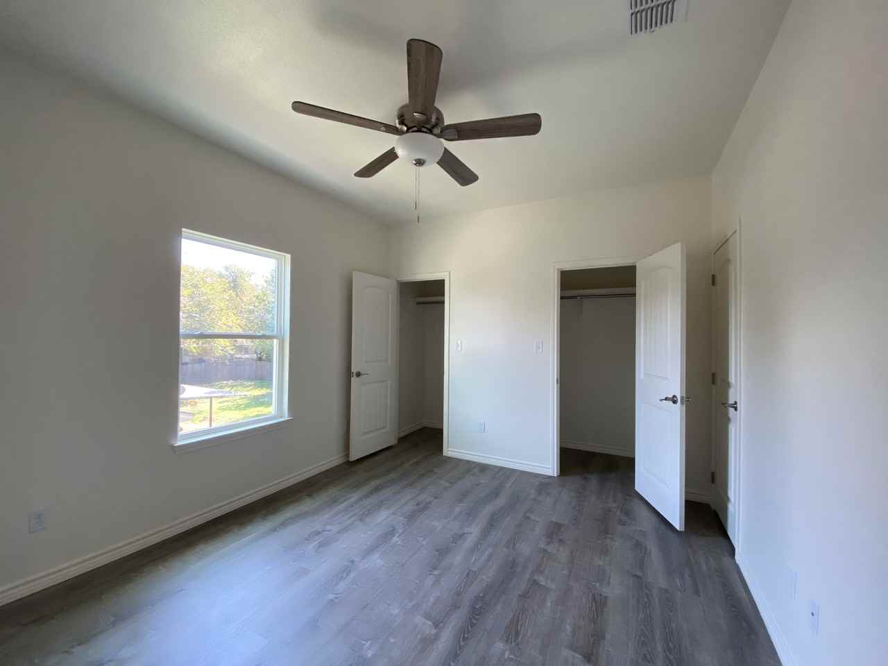 520 S First Ave #5 - Photo 3 of 11