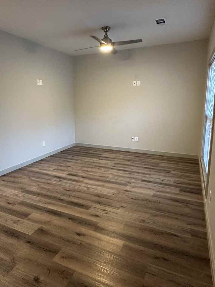 125 Cayuga St #A - Photo 6 of 16