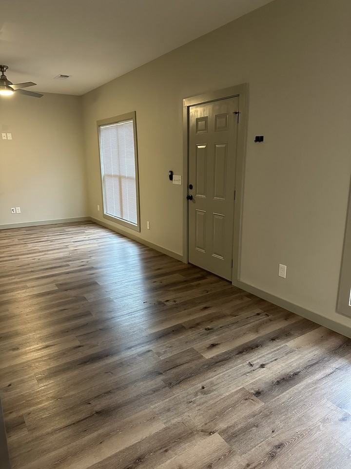 125 Cayuga St #A - Photo 7 of 16