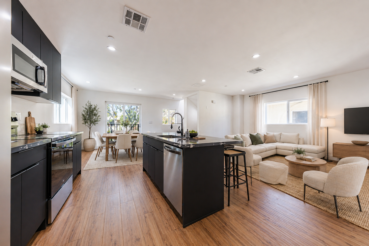 Luxury 3 & 4 Bed Townhomes | Walk to NoHo Arts District + Toluca Lake - Photo 3 of 33