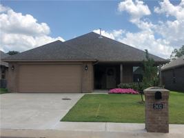 featured image of 2432 Fallview Dr #1
