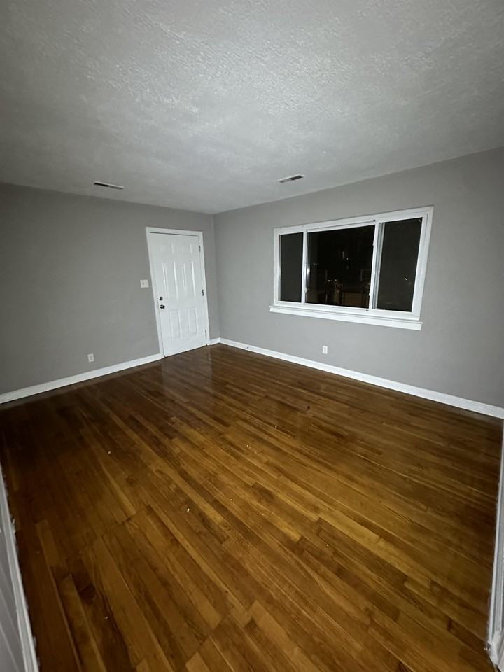 2105 Rawlings St #1 - Photo 6 of 11