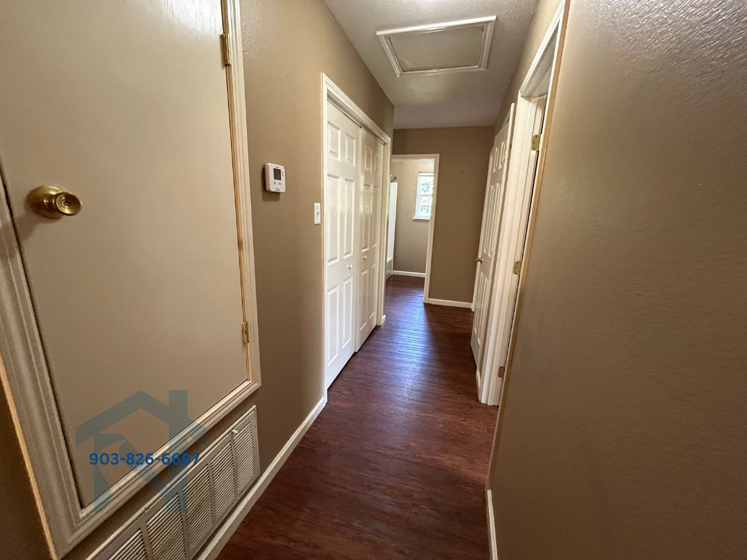 Cardinal Lane Duplexes - 18 #18 - Photo 7 of 22