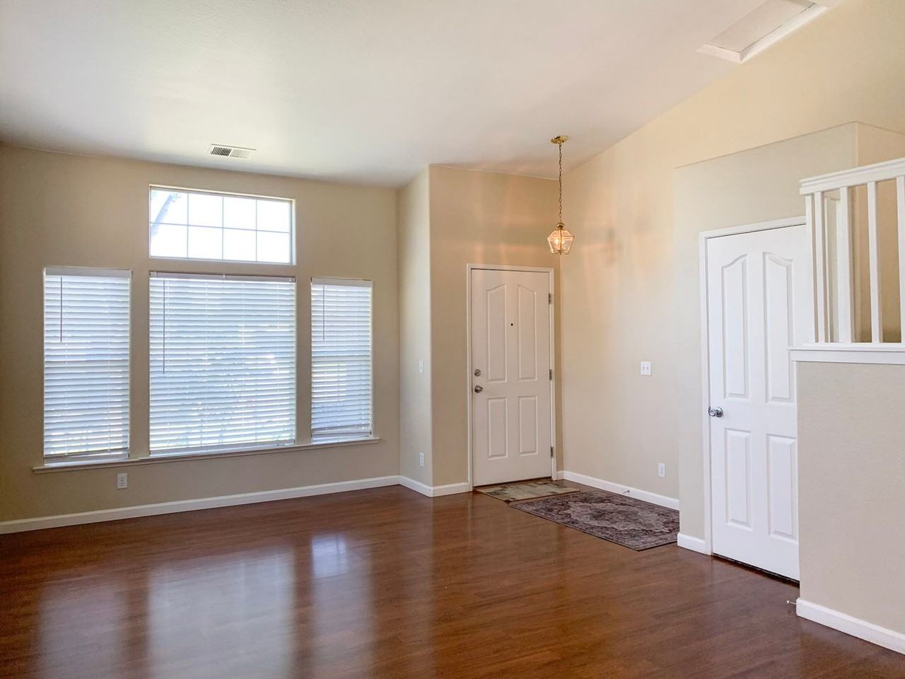 701 La Baig Dr - Photo 5 of 38