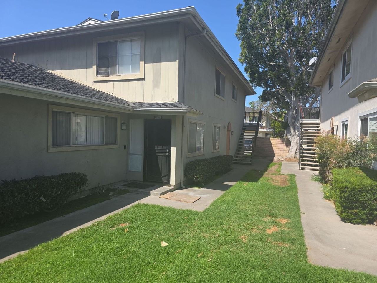 2577 Anchor Ave - Photo 4 of 9