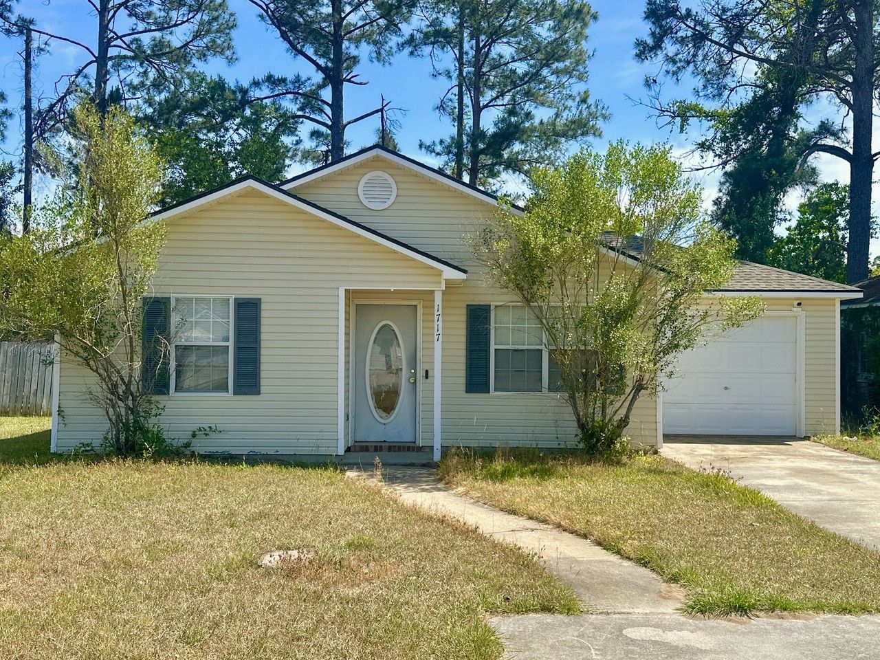 1717 Largo Cir #1 - Photo 2 of 22