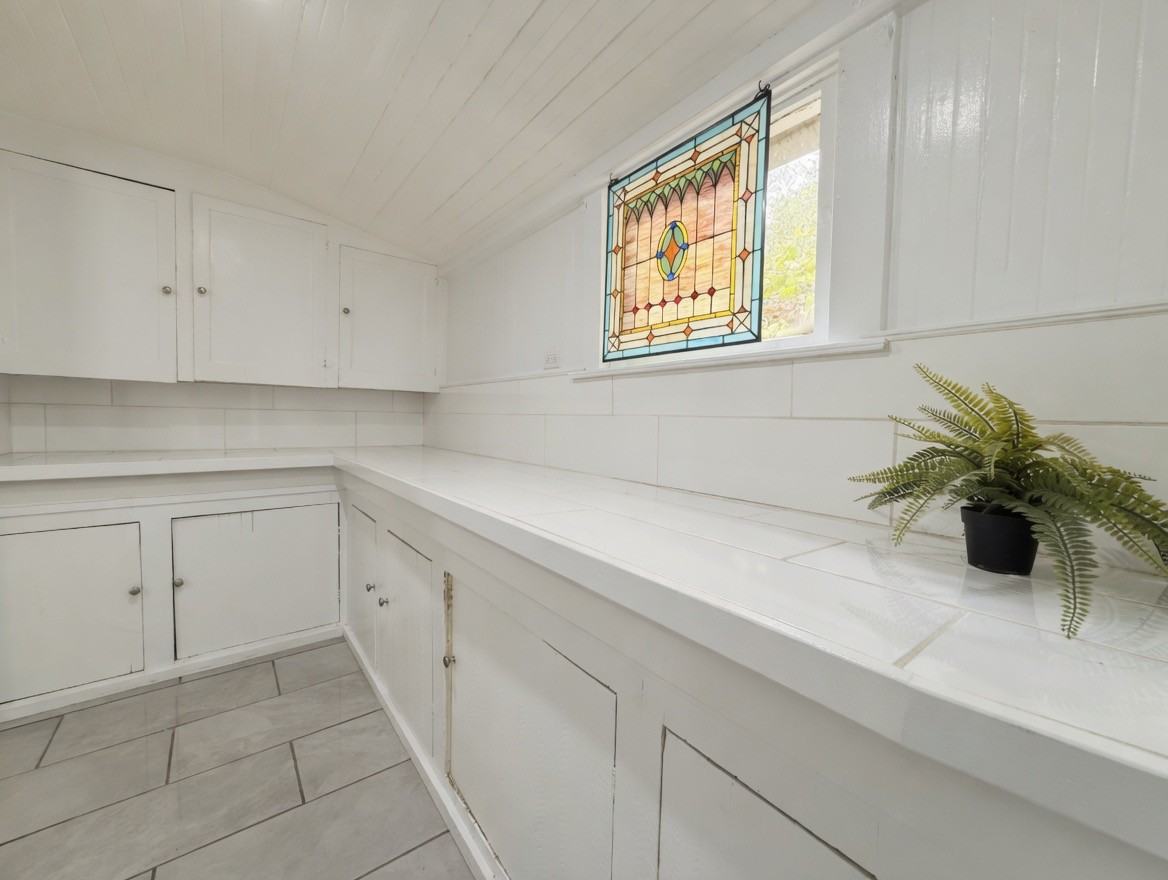 70 Greenstone Ter #1 - Photo 7 of 13