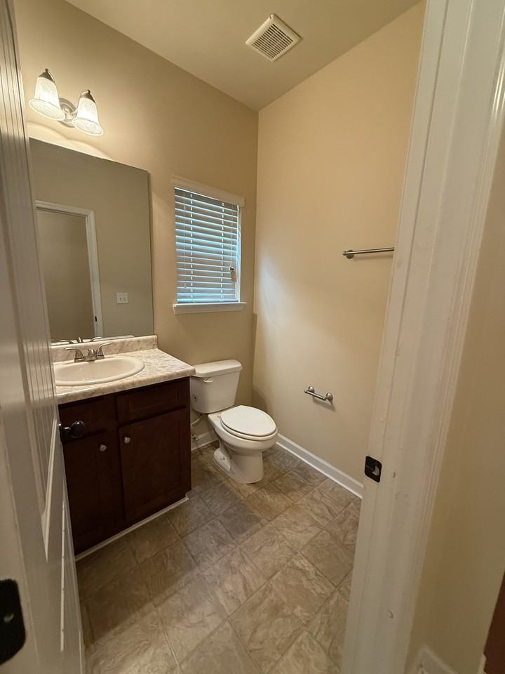 2529 Shropshire Pl #1 - Photo 5 of 18