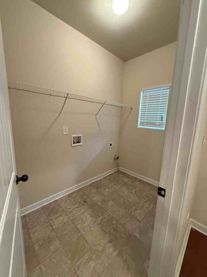 2529 Shropshire Pl #1 - Photo 6 of 18