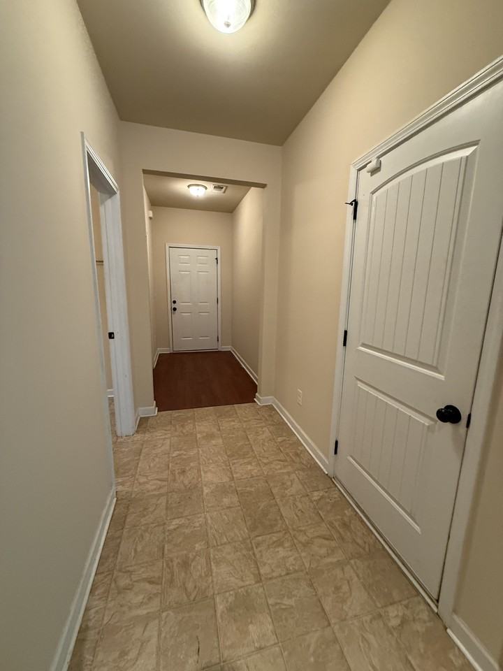 2529 Shropshire Pl #1 - Photo 7 of 18