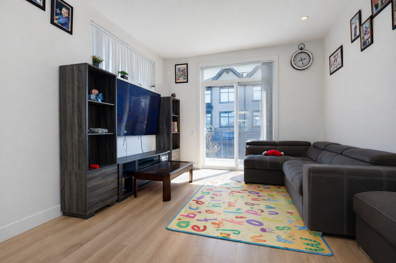 14151 58a Ave #1 - Photo 5 of 18