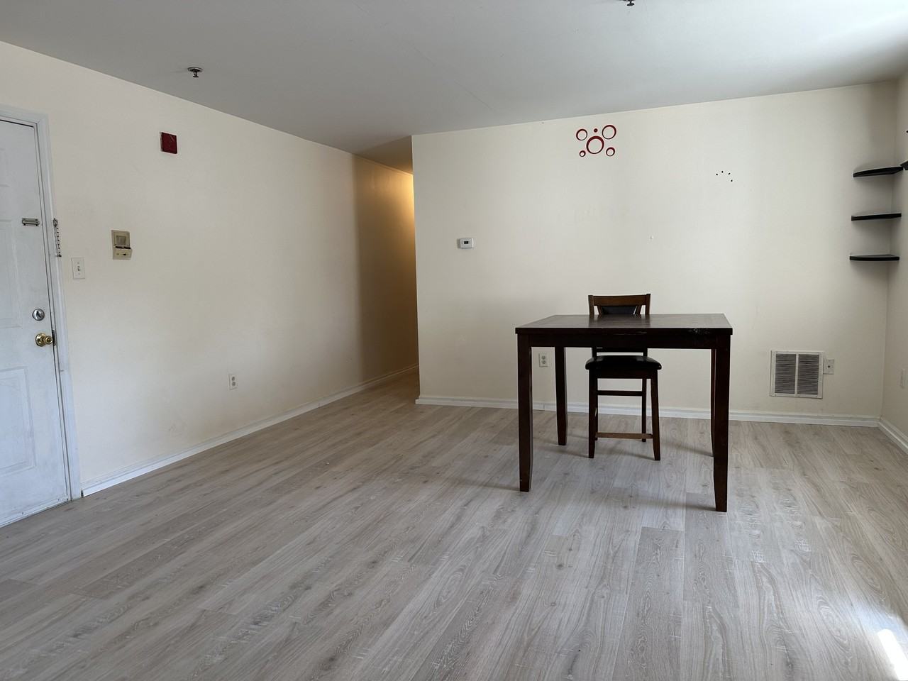 934 Rose St #204 - Photo 2 of 8