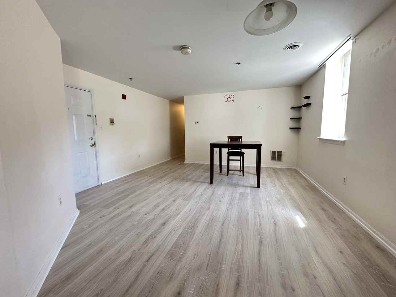 934 Rose St #204 - Photo 3 of 8