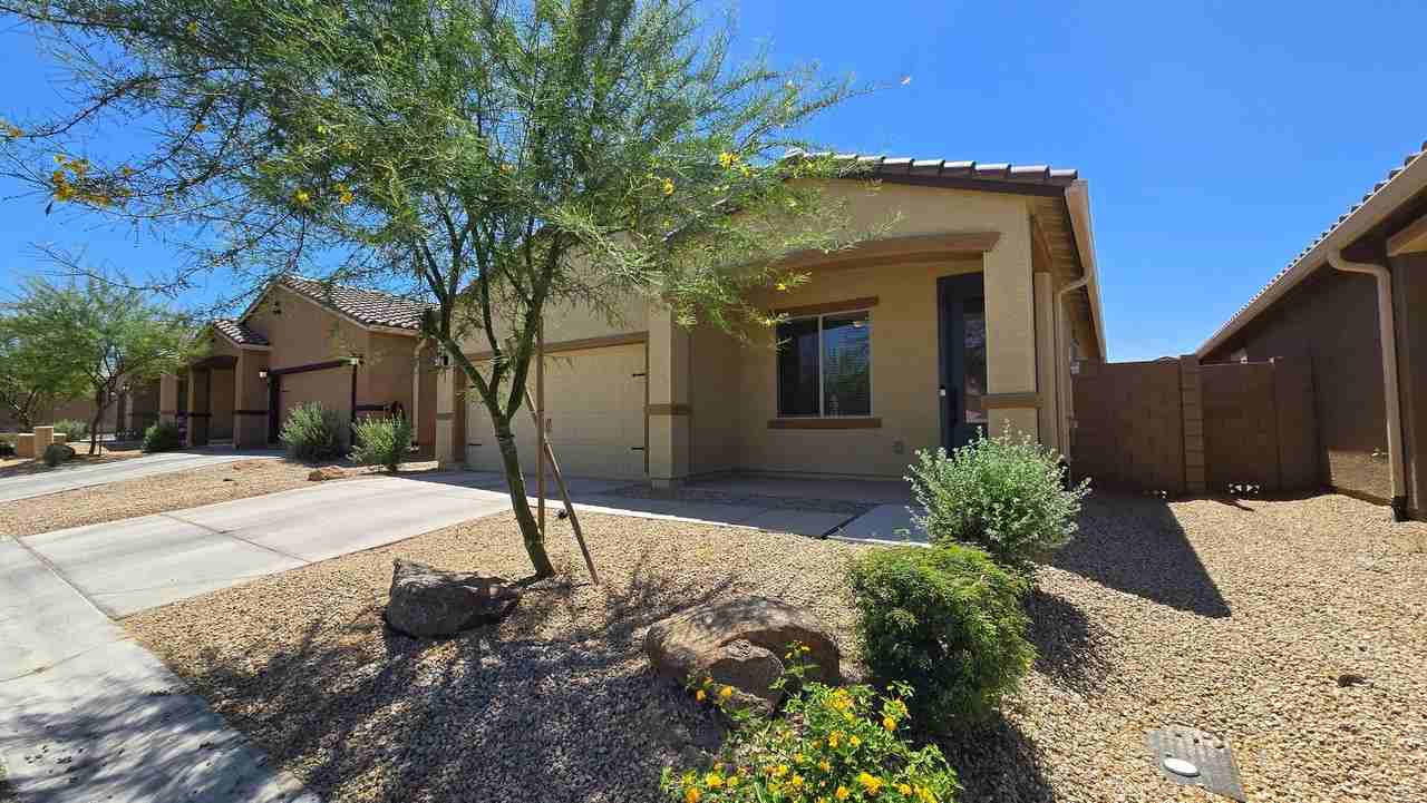 11485 W Camden Dr - Photo 3 of 25