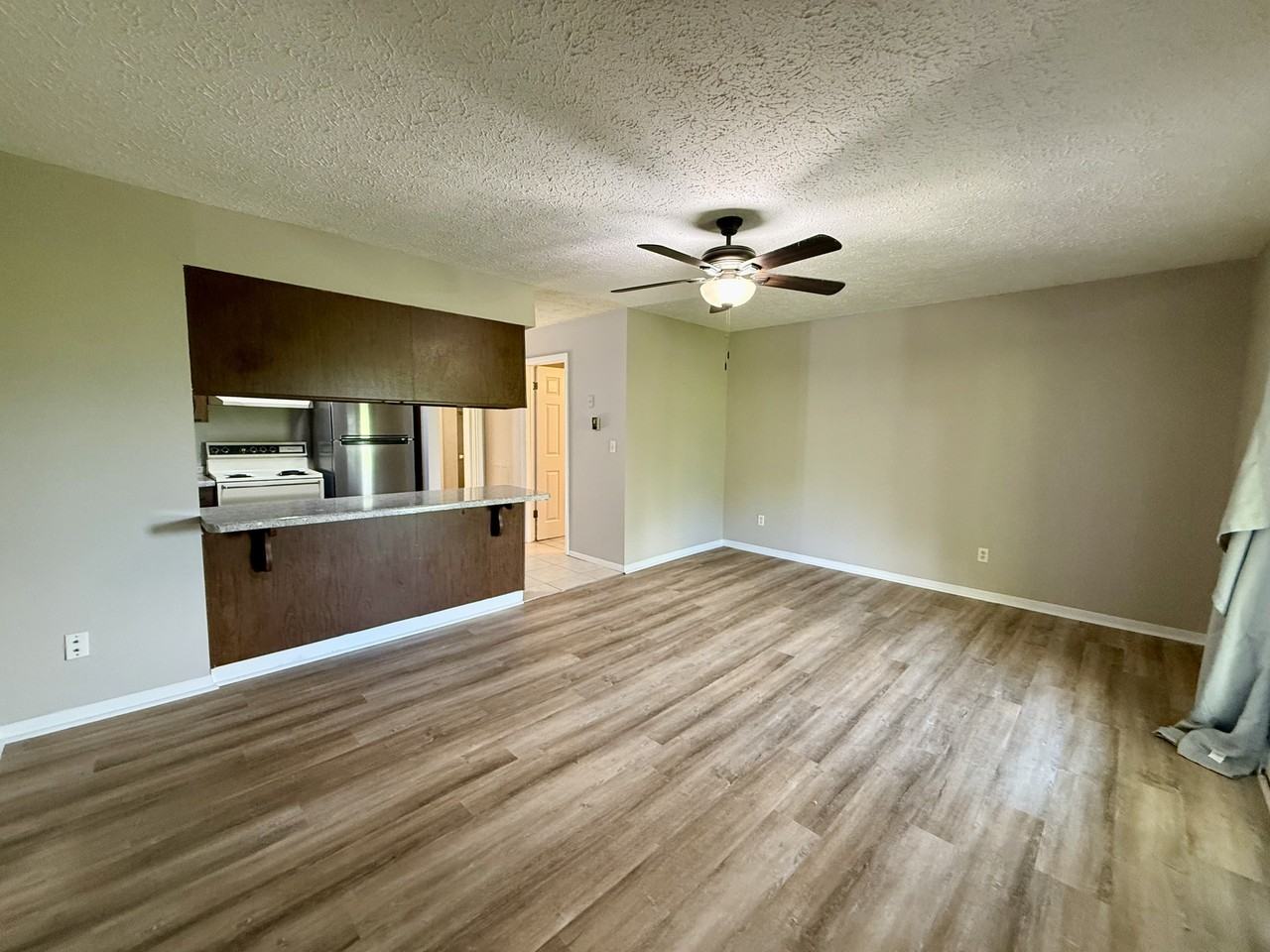 219 Randy Dr #5 - Photo 2 of 11