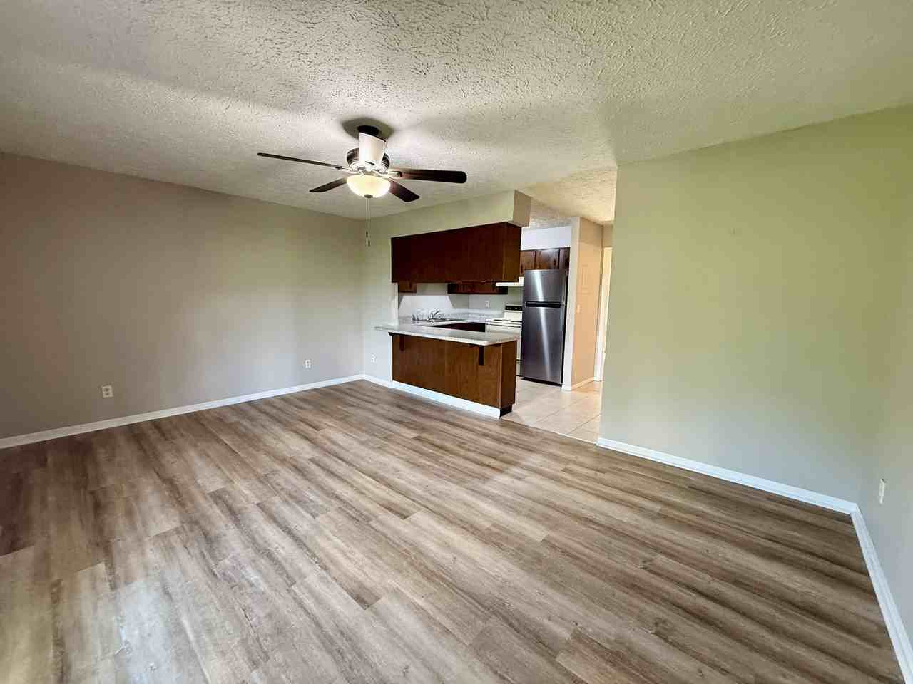 219 Randy Dr #5 - Photo 3 of 11