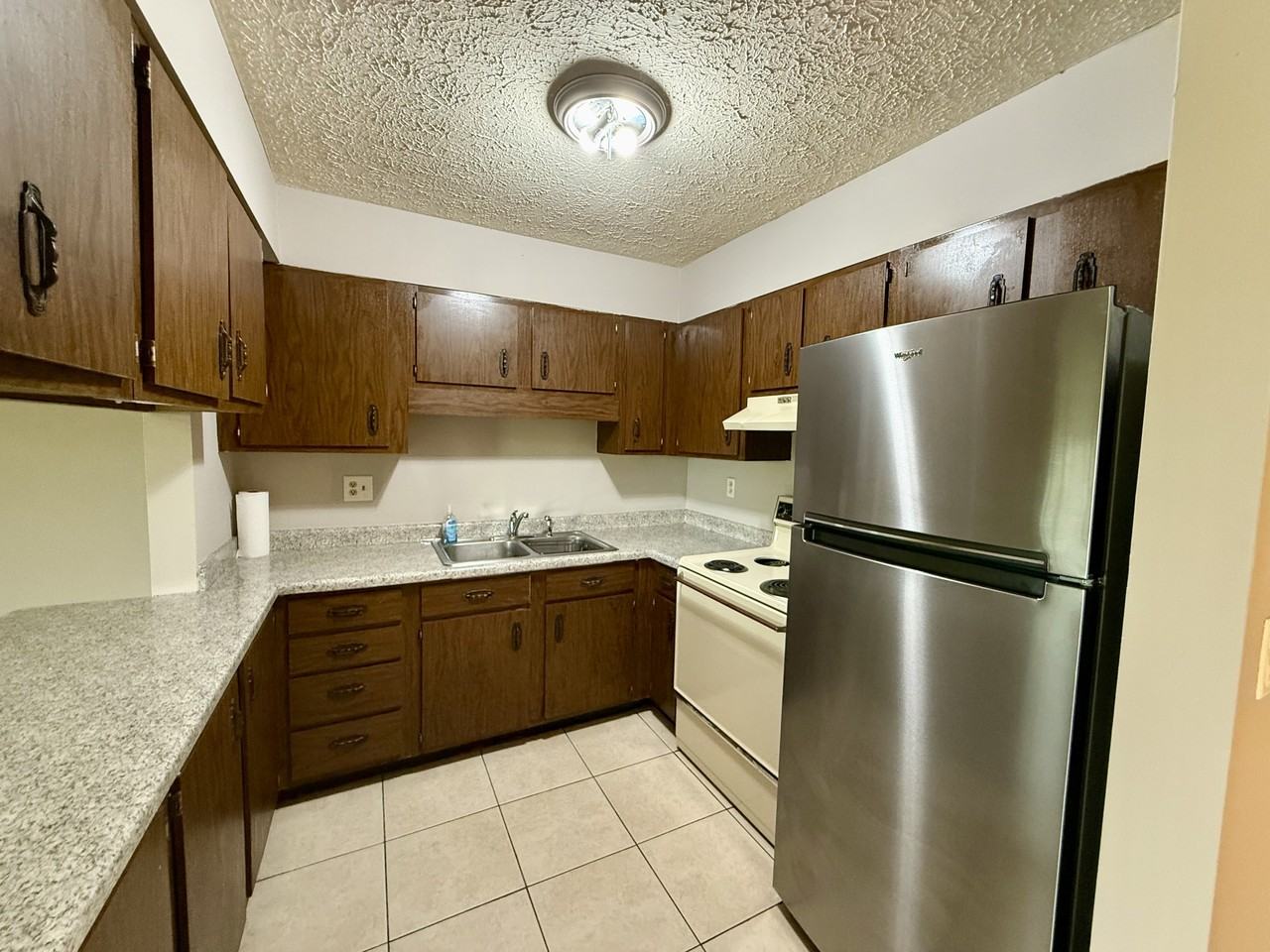 219 Randy Dr #5 - Photo 5 of 11