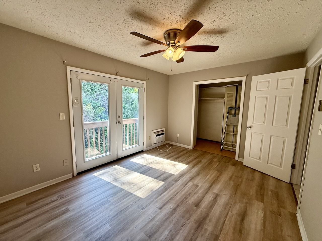 219 Randy Dr #5 - Photo 7 of 11