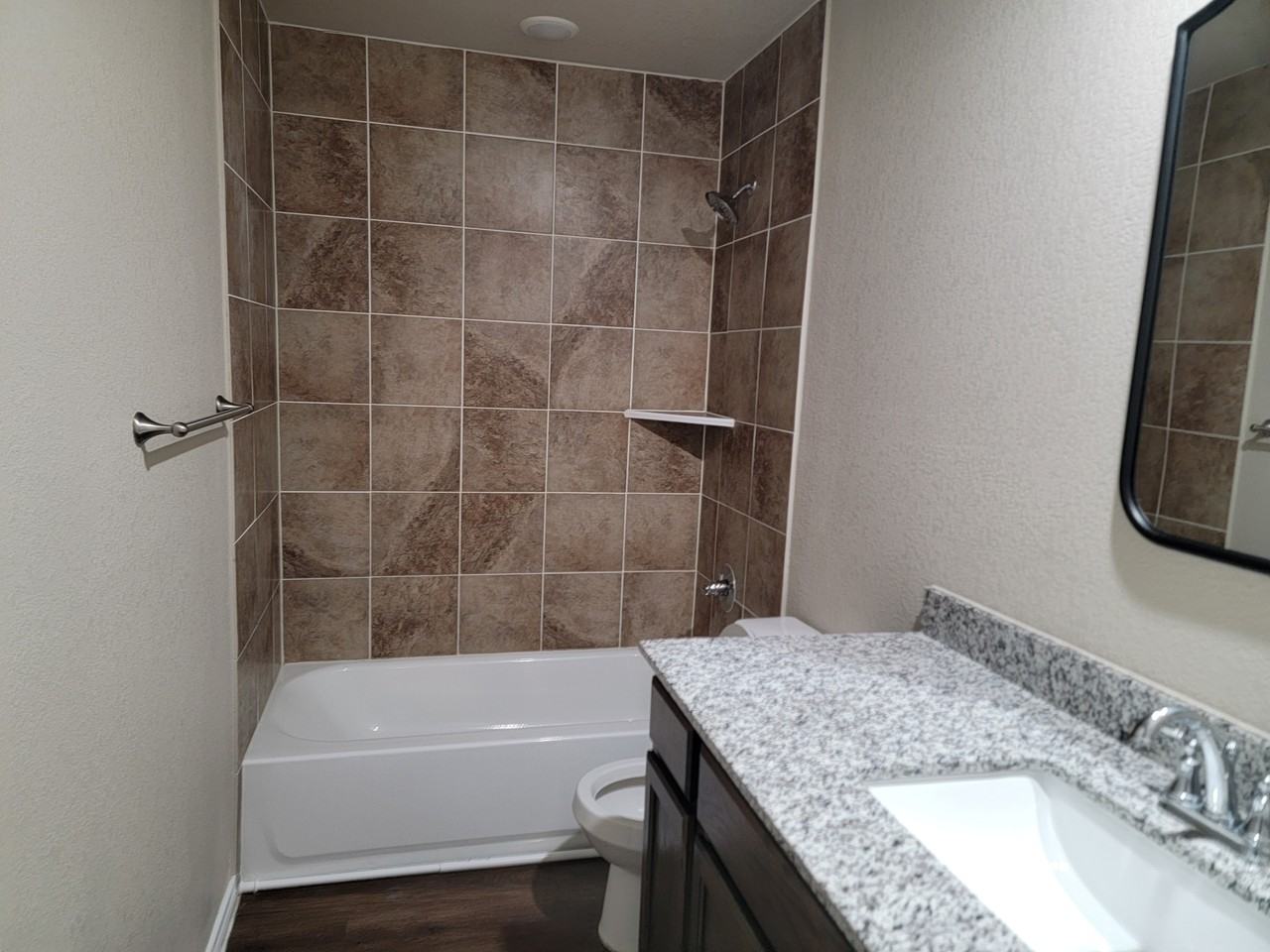 507 Stringer St #B - Photo 6 of 8