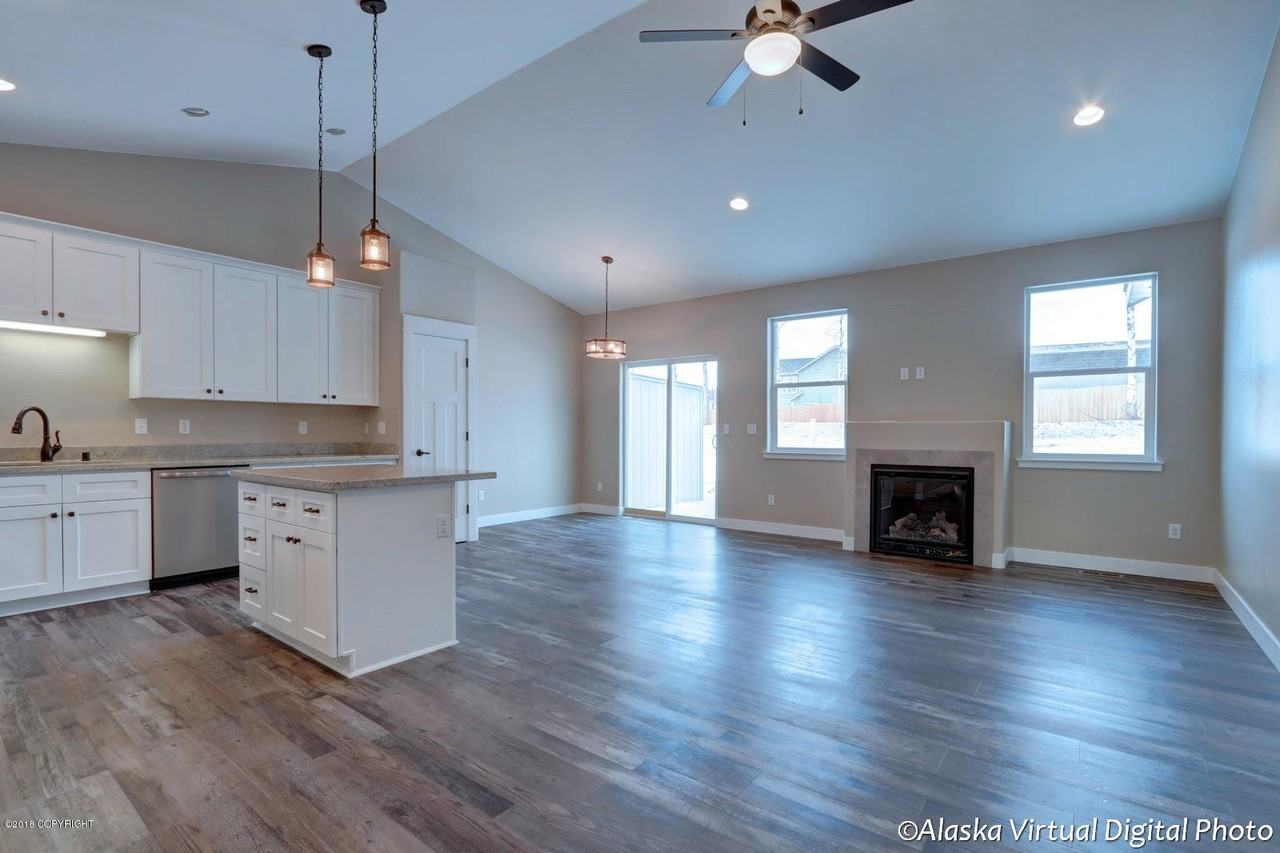 245 W Celtic Cir #1 - Photo 4 of 38