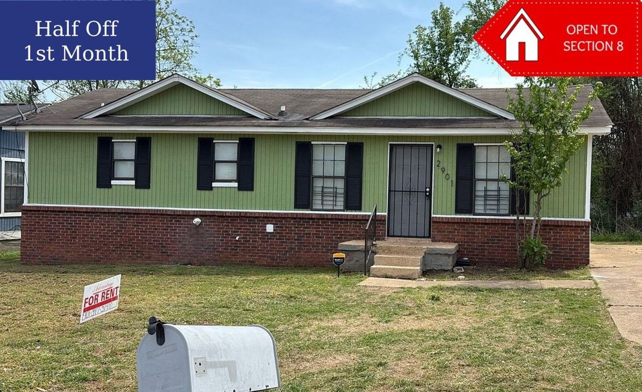 2901 Lake Park Rd