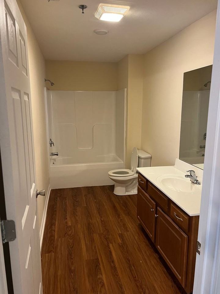 Old Mill Apartments - Photo 4 of 8